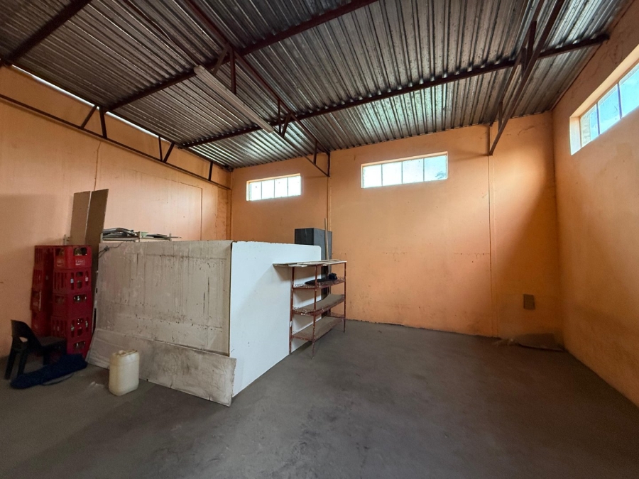 4 Bedroom Property for Sale in Blaauwbosch Laagte KwaZulu-Natal