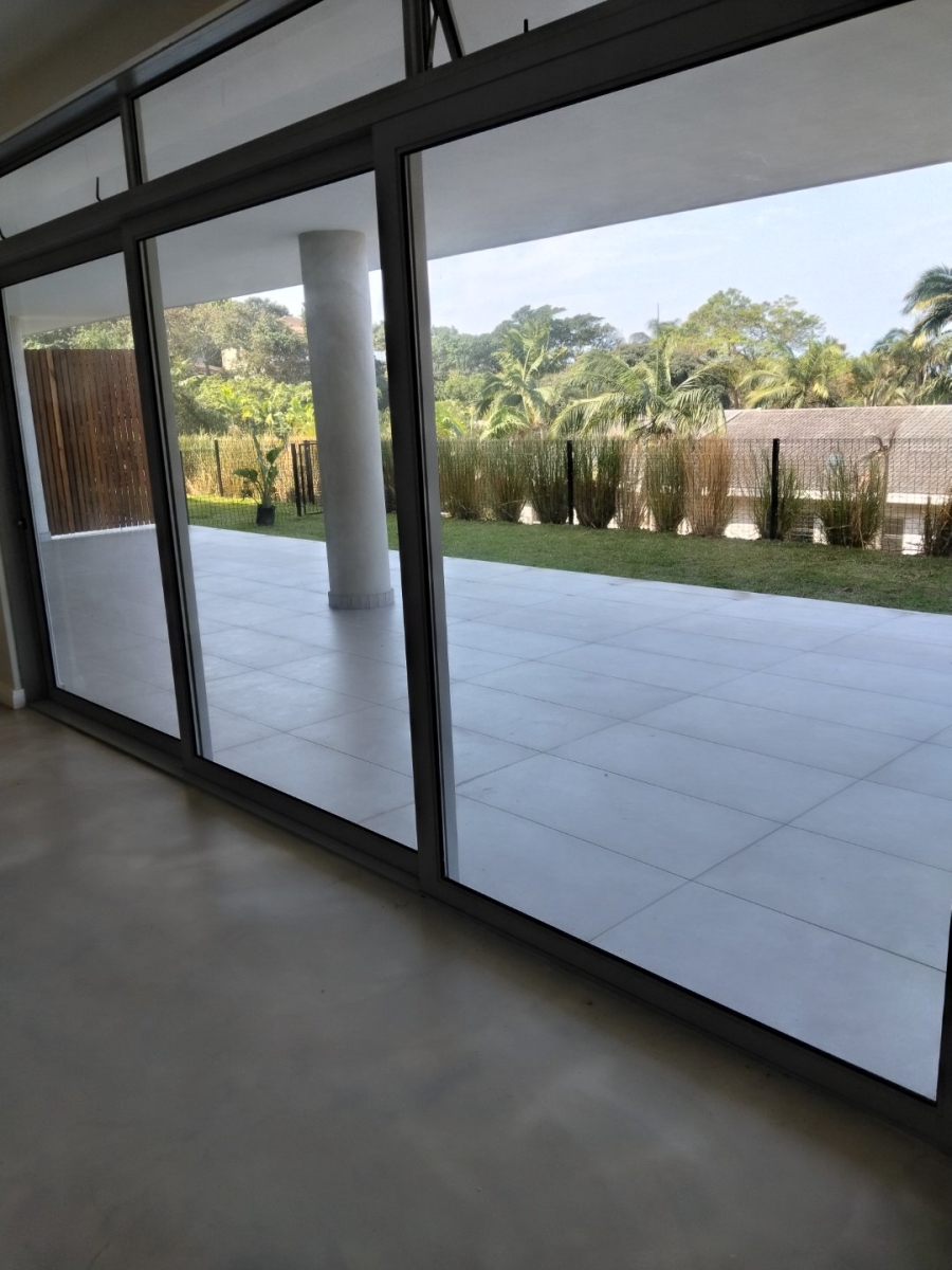 To Let 3 Bedroom Property for Rent in Shakas Rock KwaZulu-Natal