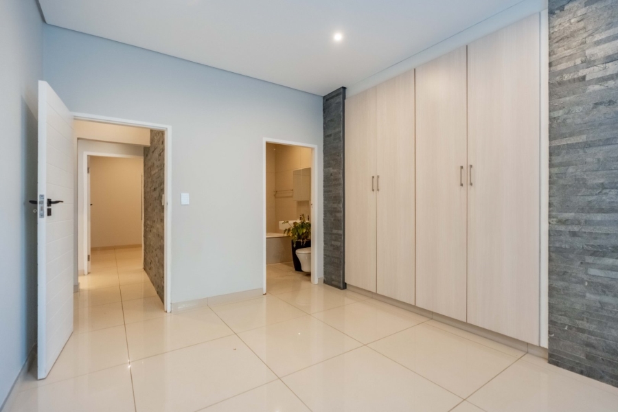 4 Bedroom Property for Sale in Izinga KwaZulu-Natal