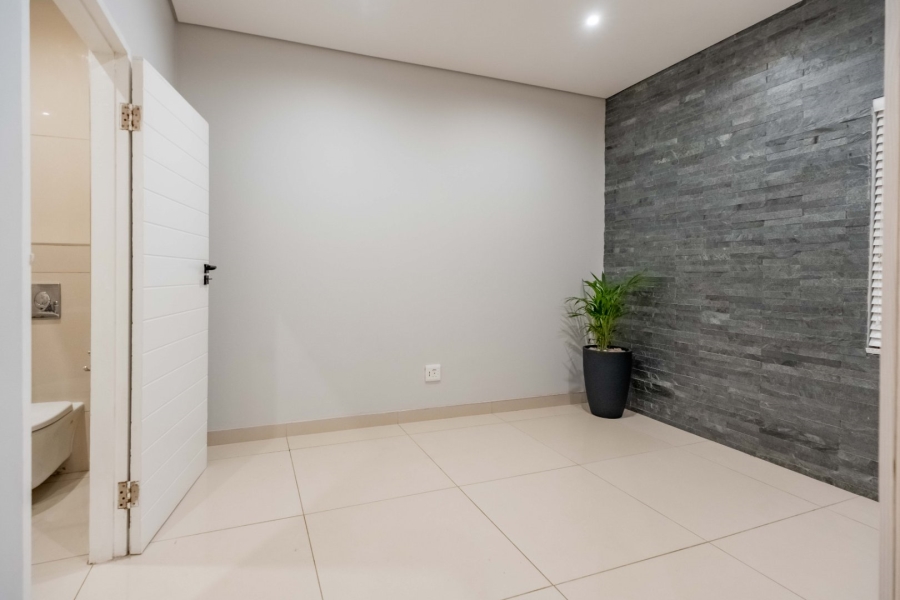 4 Bedroom Property for Sale in Izinga KwaZulu-Natal