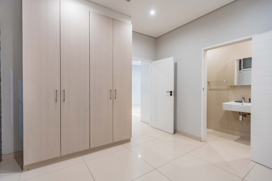 4 Bedroom Property for Sale in Izinga KwaZulu-Natal