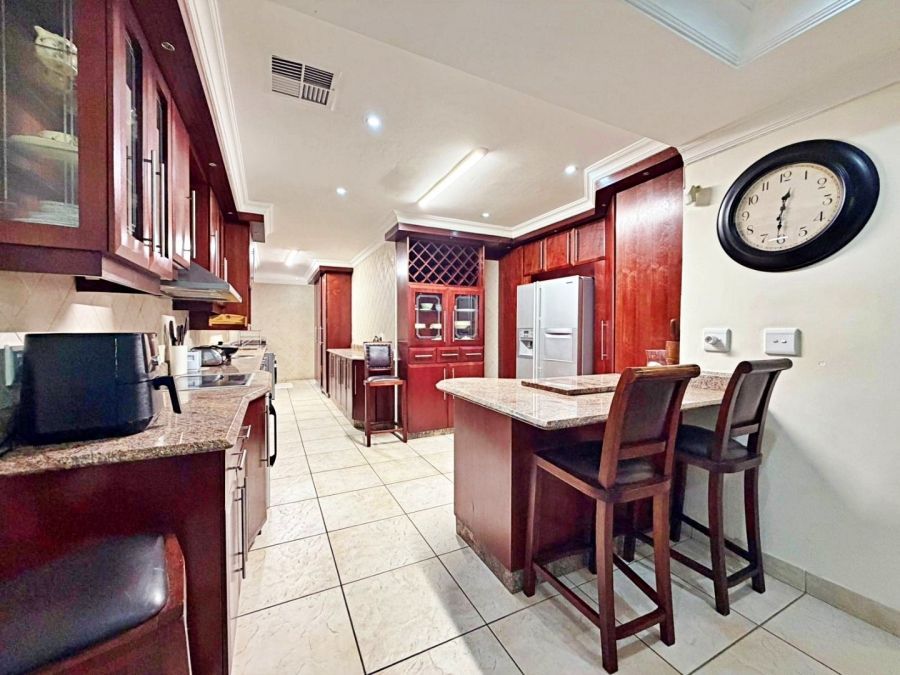 4 Bedroom Property for Sale in Umhlanga KwaZulu-Natal