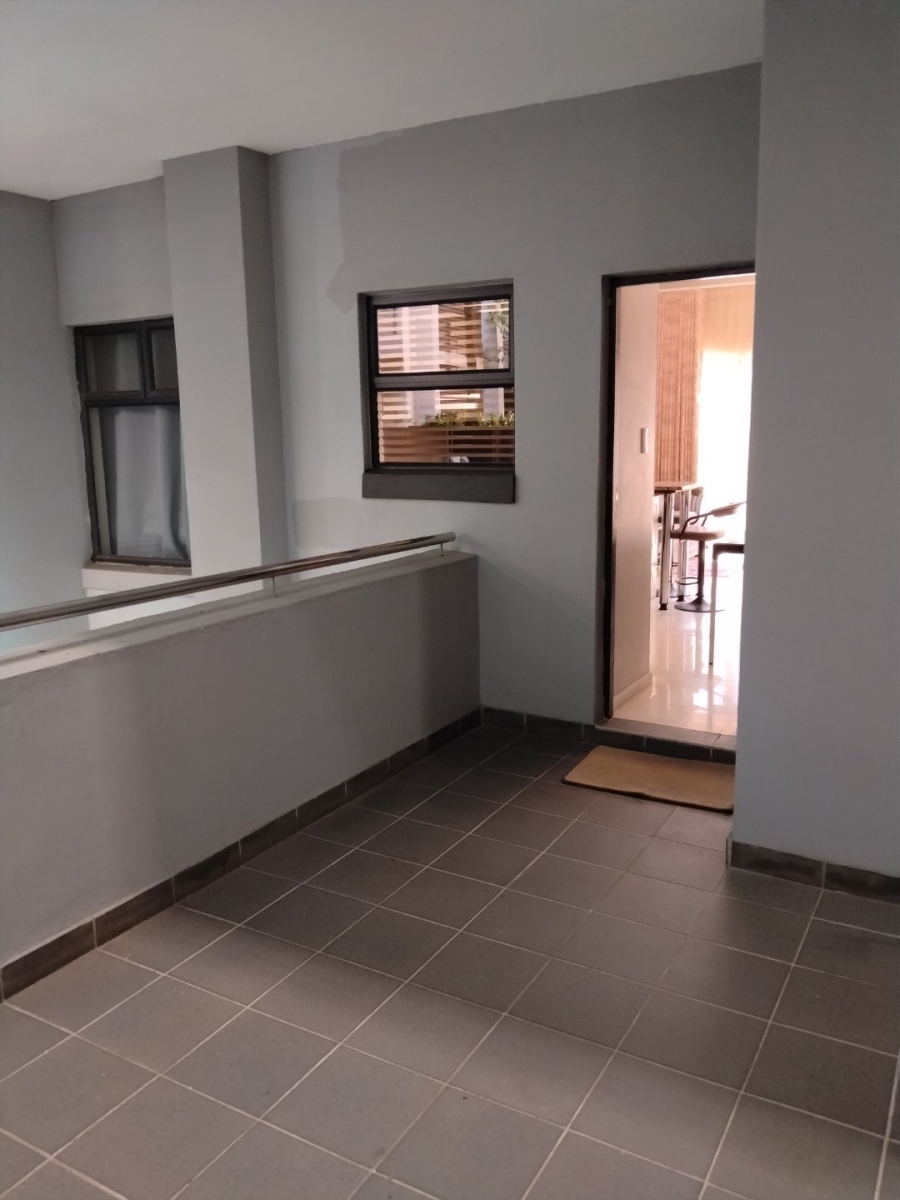 2 Bedroom Property for Sale in Umhlanga Ridge KwaZulu-Natal