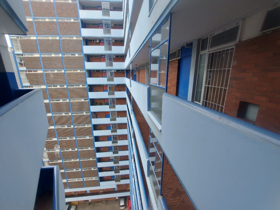 2 Bedroom Property for Sale in Durban Central KwaZulu-Natal
