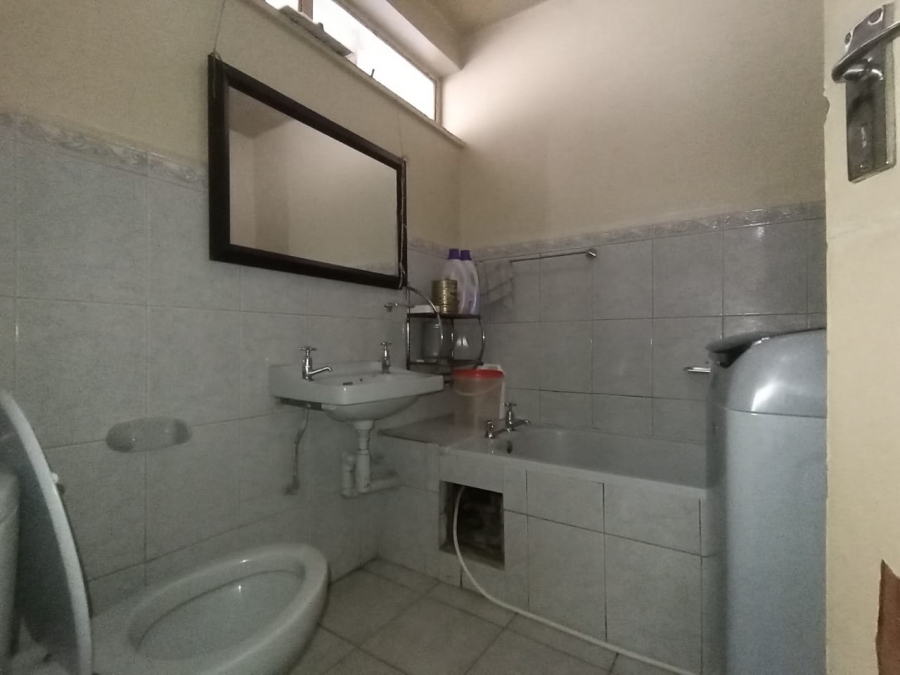 2 Bedroom Property for Sale in Durban Central KwaZulu-Natal