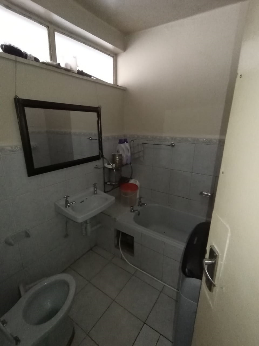 2 Bedroom Property for Sale in Durban Central KwaZulu-Natal