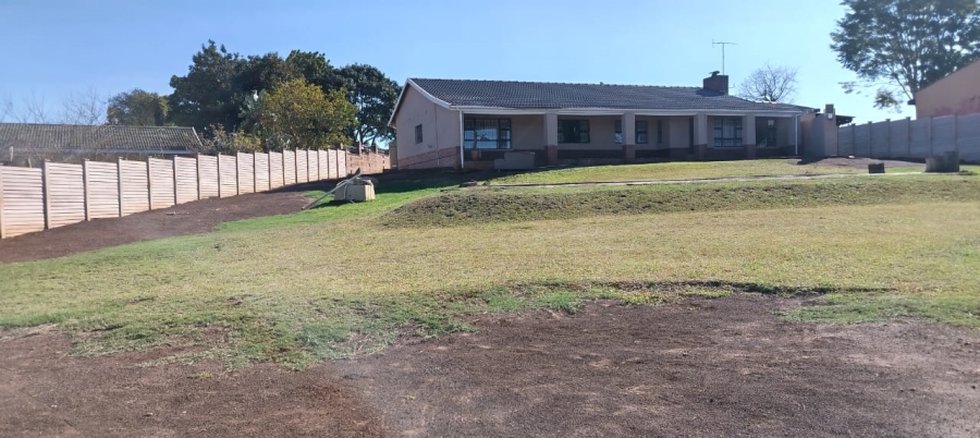 To Let 3 Bedroom Property for Rent in Camperdown KwaZulu-Natal