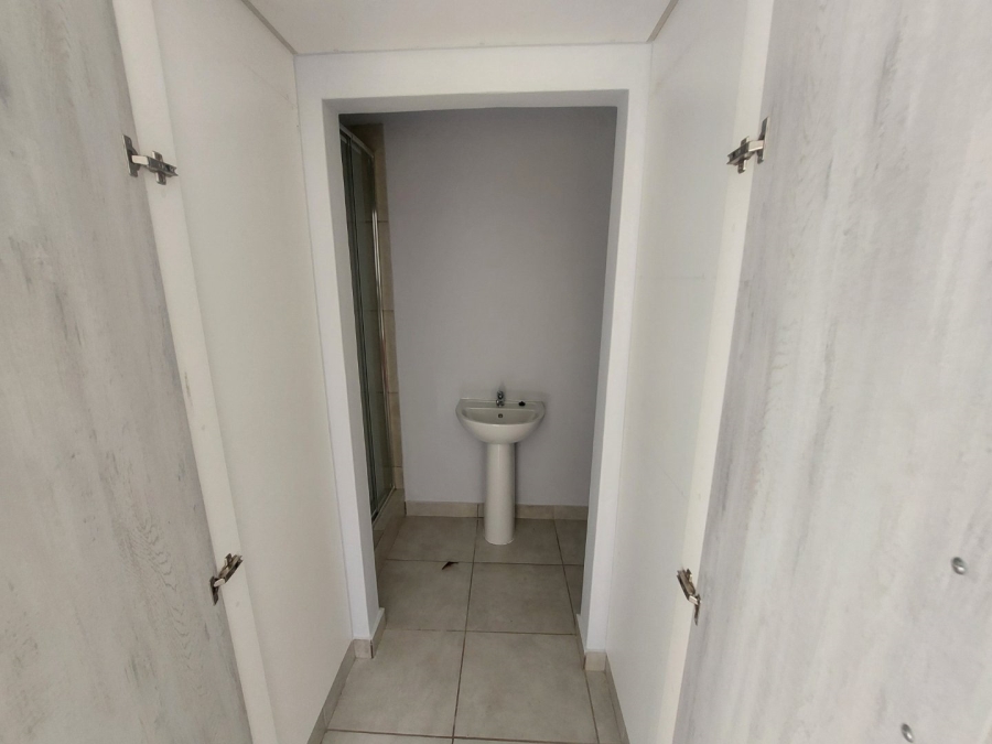 1 Bedroom Property for Sale in Chase Valley KwaZulu-Natal