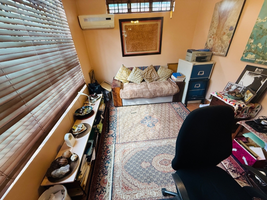 5 Bedroom Property for Sale in Scottsville KwaZulu-Natal