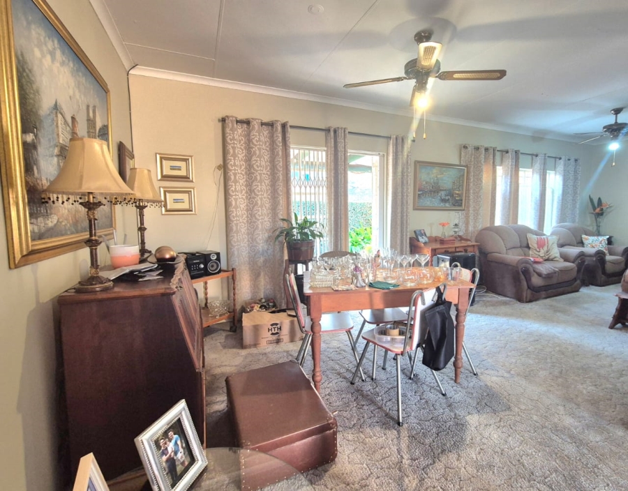2 Bedroom Property for Sale in Aviary Hill KwaZulu-Natal
