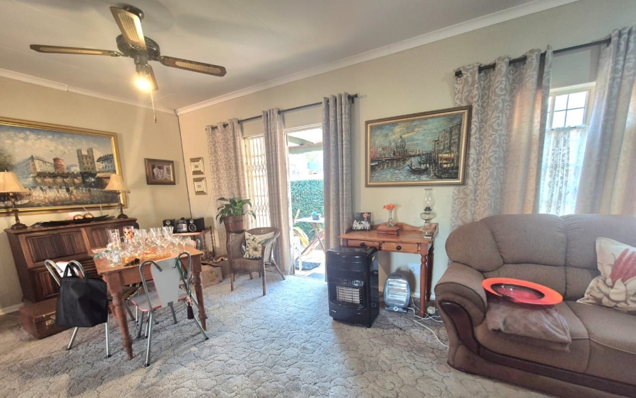 2 Bedroom Property for Sale in Aviary Hill KwaZulu-Natal