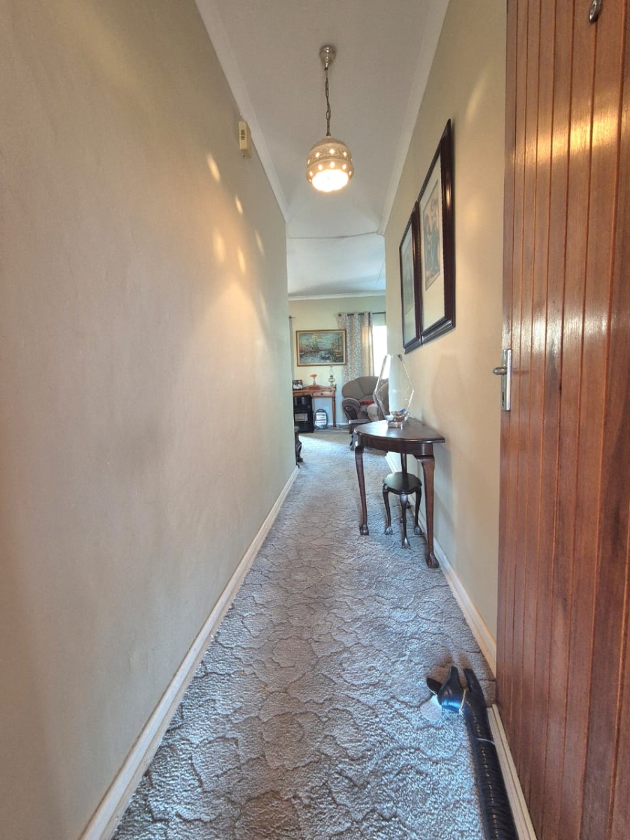 2 Bedroom Property for Sale in Aviary Hill KwaZulu-Natal