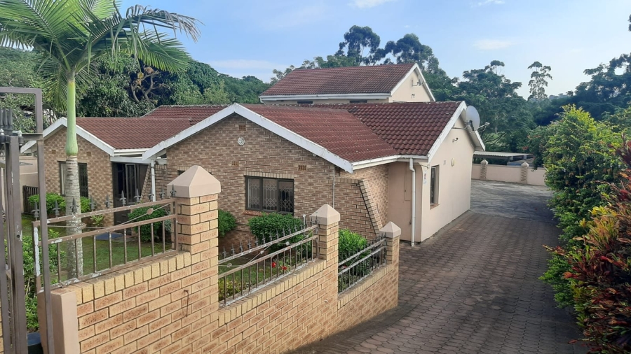 3 Bedroom Property for Sale in Parkgate KwaZulu-Natal