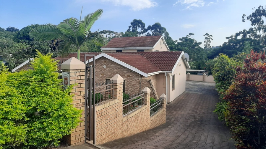 3 Bedroom Property for Sale in Parkgate KwaZulu-Natal