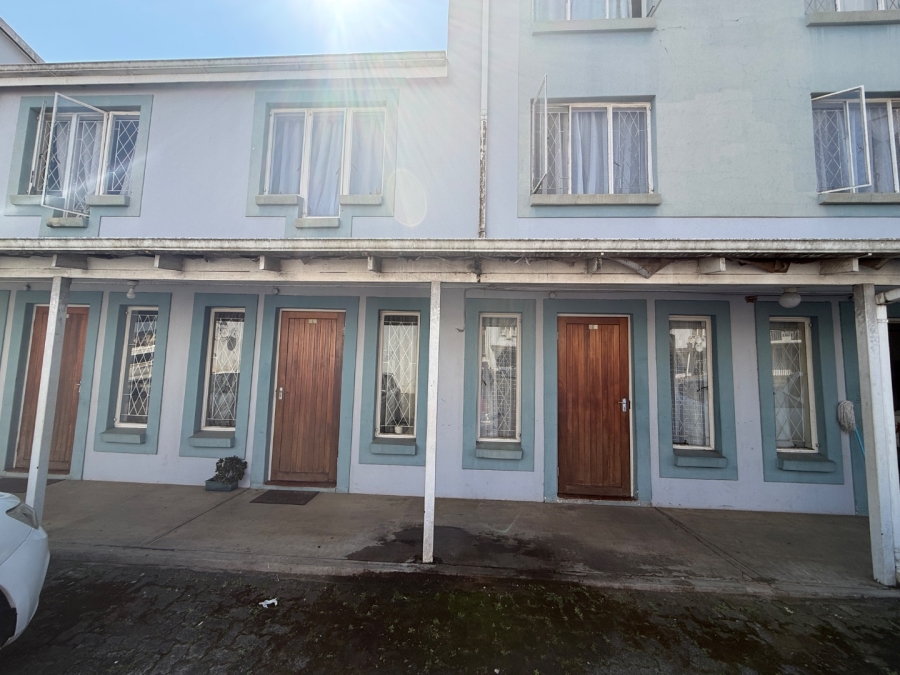 1 Bedroom Property for Sale in Scottsville KwaZulu-Natal