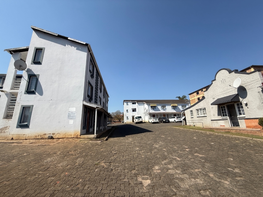 1 Bedroom Property for Sale in Scottsville KwaZulu-Natal