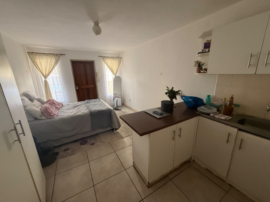 1 Bedroom Property for Sale in Scottsville KwaZulu-Natal