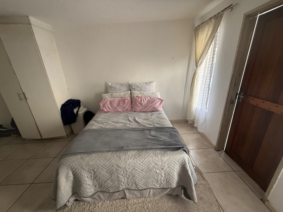 1 Bedroom Property for Sale in Scottsville KwaZulu-Natal