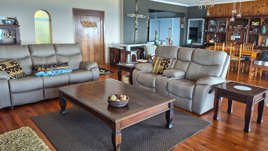 3 Bedroom Property for Sale in Lawrence Rocks KwaZulu-Natal