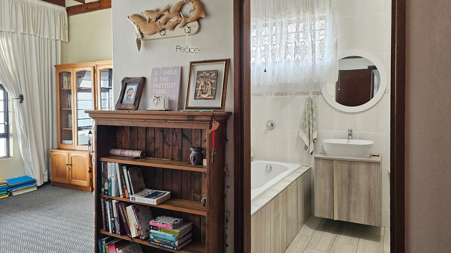 3 Bedroom Property for Sale in Lawrence Rocks KwaZulu-Natal
