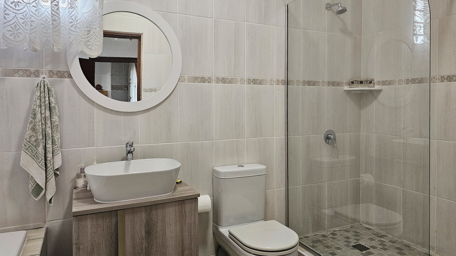 3 Bedroom Property for Sale in Lawrence Rocks KwaZulu-Natal