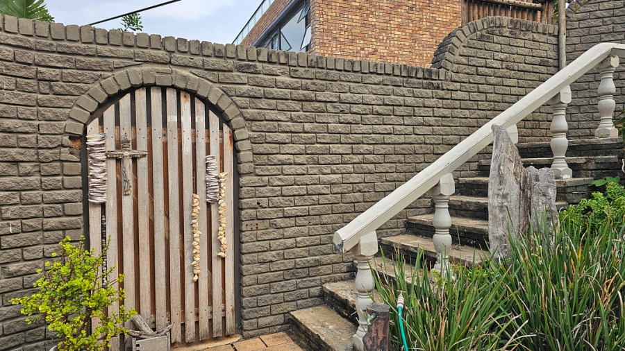 3 Bedroom Property for Sale in Lawrence Rocks KwaZulu-Natal