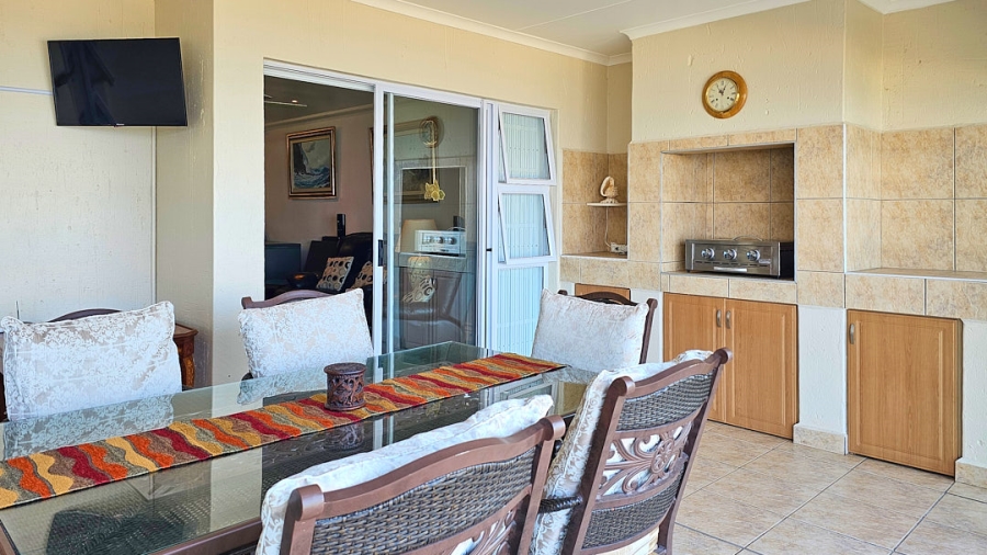 3 Bedroom Property for Sale in Uvongo Beach KwaZulu-Natal