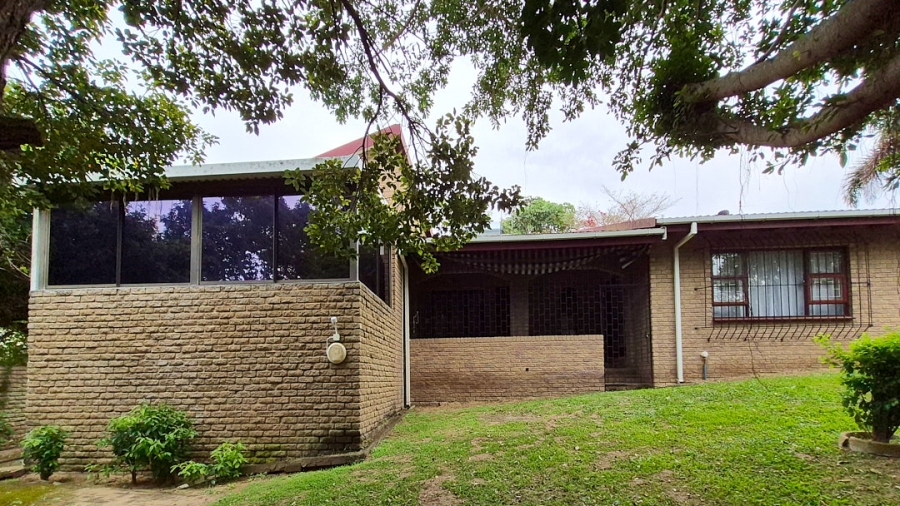 3 Bedroom Property for Sale in Uvongo KwaZulu-Natal