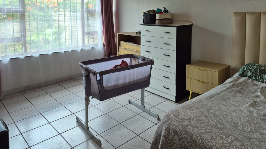 3 Bedroom Property for Sale in Uvongo KwaZulu-Natal