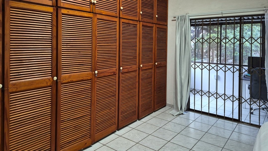 3 Bedroom Property for Sale in Uvongo KwaZulu-Natal