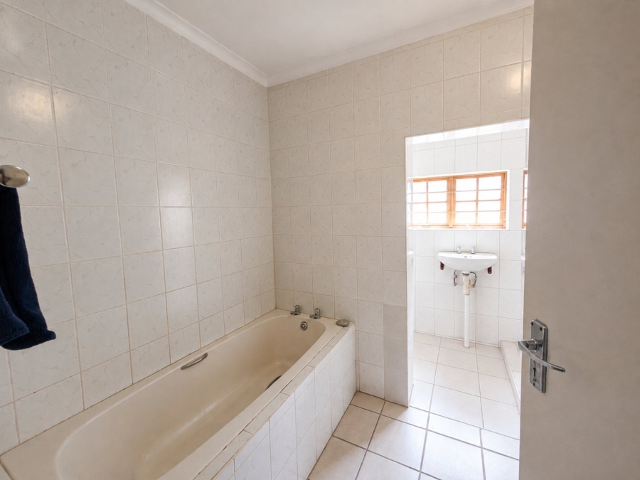 3 Bedroom Property for Sale in Hibberdene KwaZulu-Natal