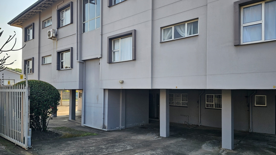 3 Bedroom Property for Sale in St Michaels On Sea KwaZulu-Natal