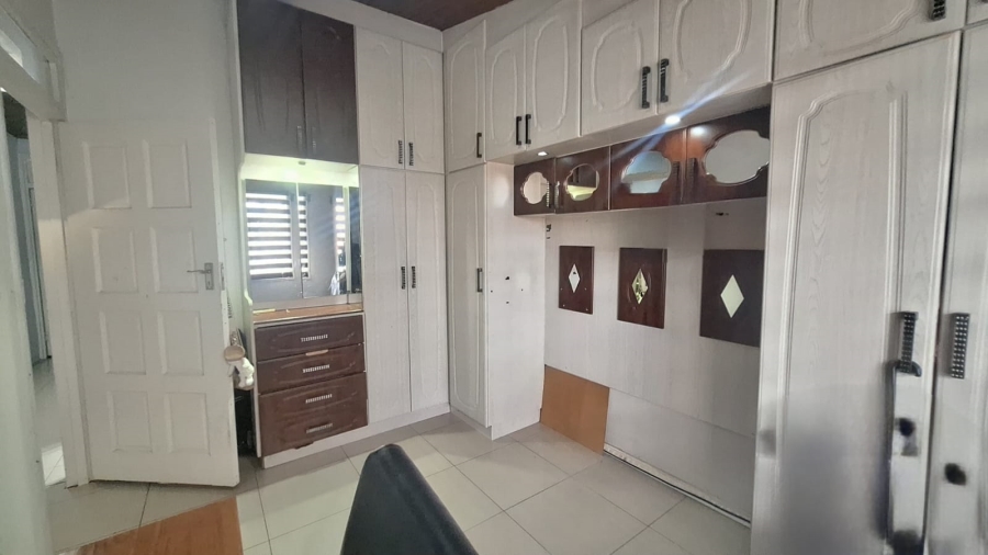 3 Bedroom Property for Sale in Stonebridge KwaZulu-Natal