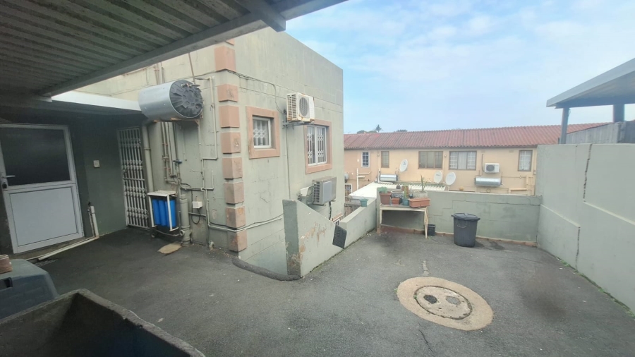 3 Bedroom Property for Sale in Stonebridge KwaZulu-Natal