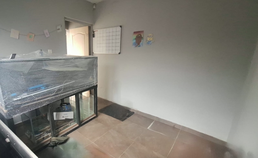 3 Bedroom Property for Sale in Stonebridge KwaZulu-Natal