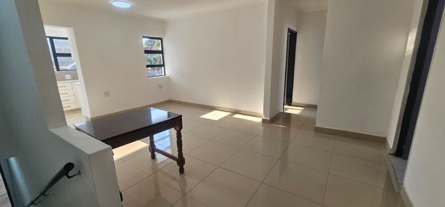 2 Bedroom Property for Sale in Essenwood KwaZulu-Natal
