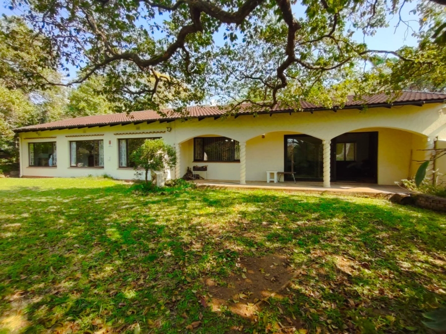 3 Bedroom Property for Sale in St Michaels On Sea KwaZulu-Natal