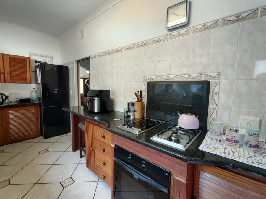 3 Bedroom Property for Sale in St Michaels On Sea KwaZulu-Natal