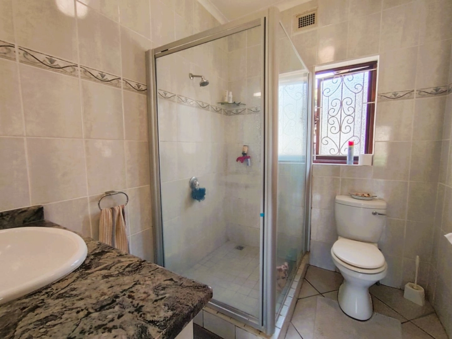 3 Bedroom Property for Sale in St Michaels On Sea KwaZulu-Natal