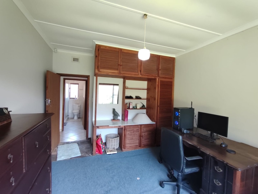 3 Bedroom Property for Sale in St Michaels On Sea KwaZulu-Natal