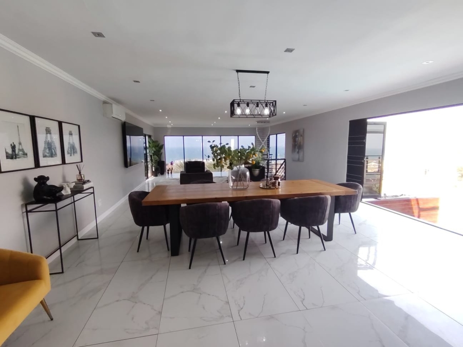 5 Bedroom Property for Sale in Ocean View KwaZulu-Natal