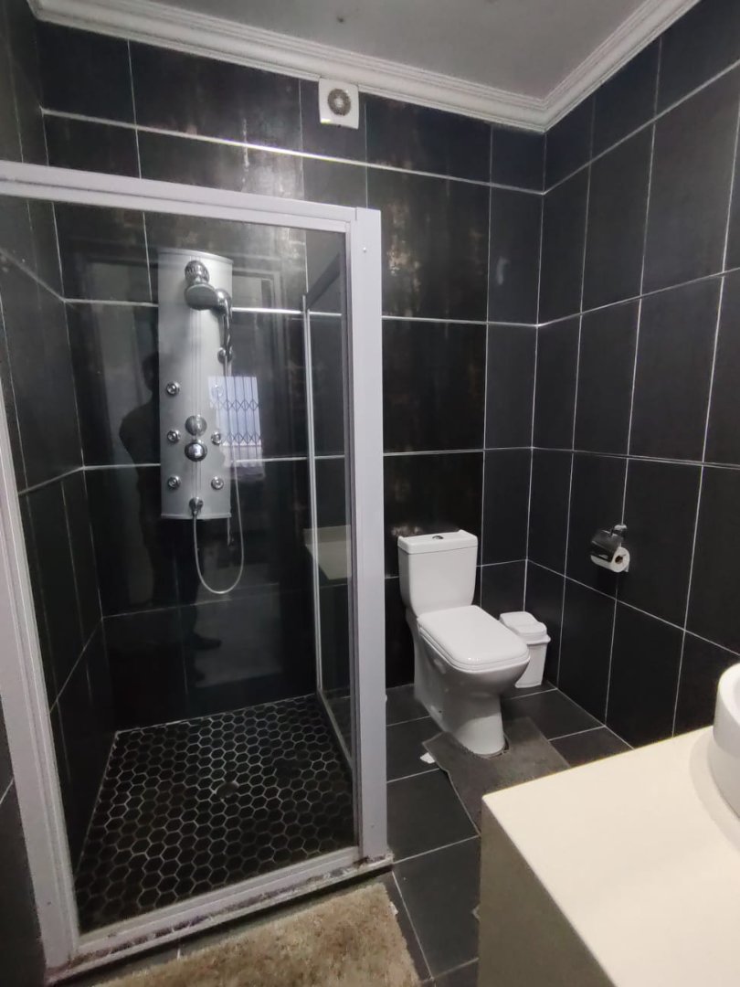 5 Bedroom Property for Sale in Ocean View KwaZulu-Natal