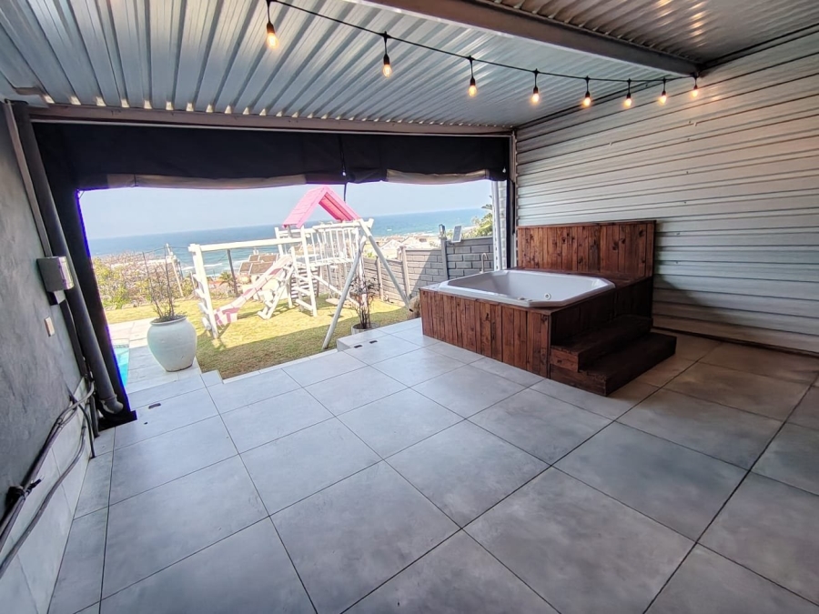 5 Bedroom Property for Sale in Ocean View KwaZulu-Natal
