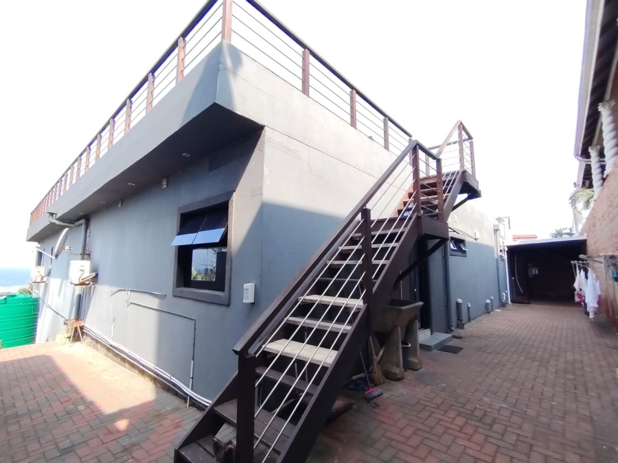5 Bedroom Property for Sale in Ocean View KwaZulu-Natal