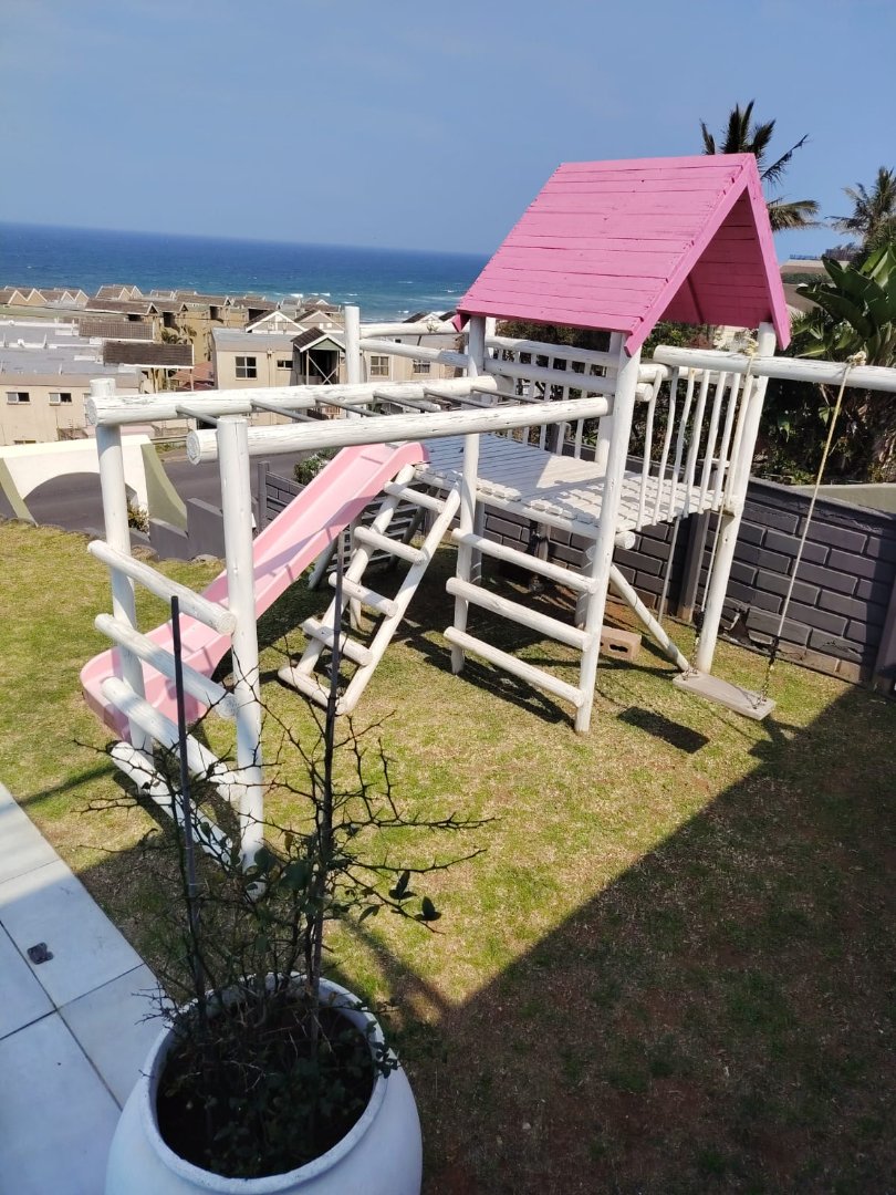 5 Bedroom Property for Sale in Ocean View KwaZulu-Natal