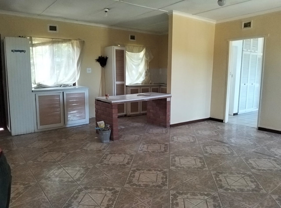 5 Bedroom Property for Sale in Malvern KwaZulu-Natal