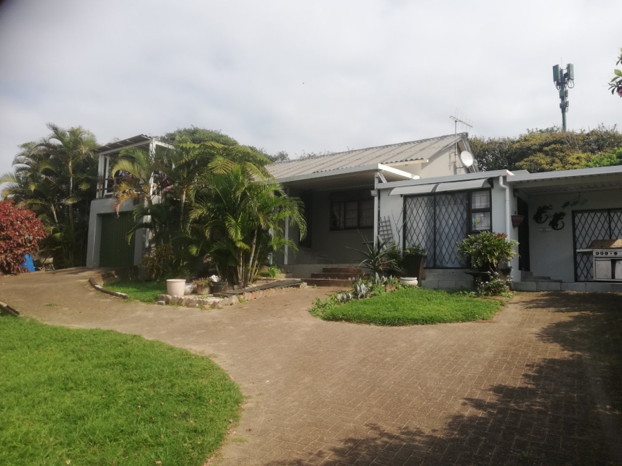 6 Bedroom Property for Sale in St Michaels On Sea KwaZulu-Natal