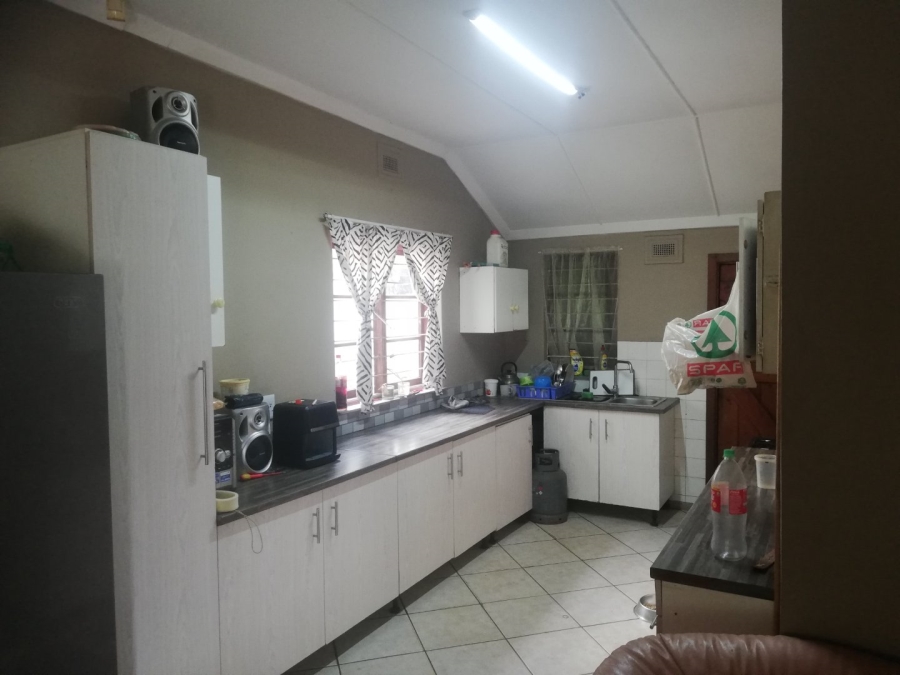 6 Bedroom Property for Sale in St Michaels On Sea KwaZulu-Natal