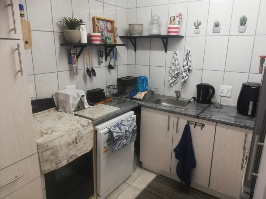6 Bedroom Property for Sale in St Michaels On Sea KwaZulu-Natal