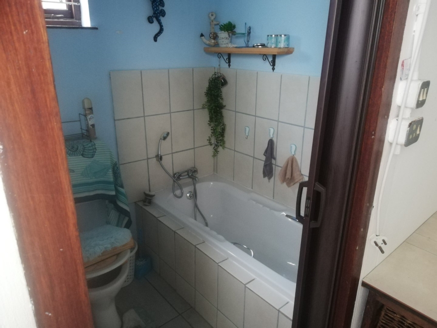 6 Bedroom Property for Sale in St Michaels On Sea KwaZulu-Natal